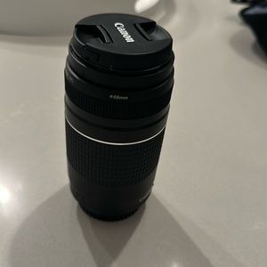 Canon EF Series 75-300mm f/4-5.6 III Telephoto Zoom Lens